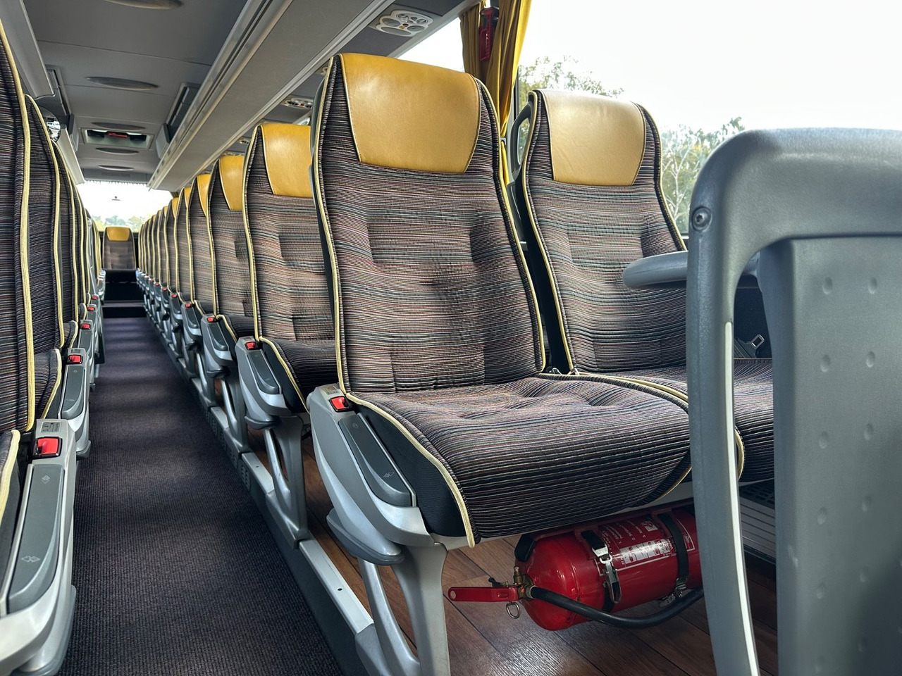 Mercedes-Benz Tourismo O350 RHD (Euro 6 VI *DE*TOP) - Autocar: photos 5 Mercedes-Benz Tourismo O350 RHD (Euro 6 VI *DE*TOP) - Autocar: photos 5