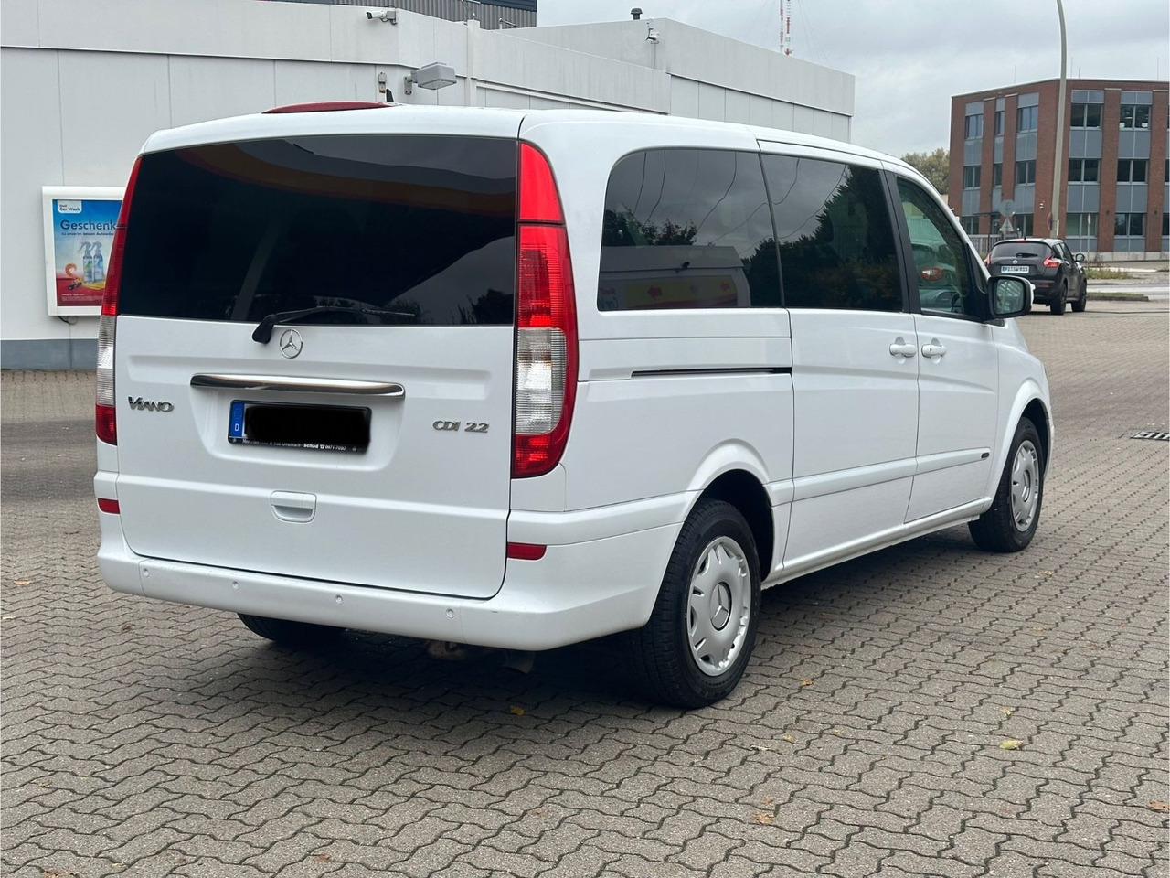 Mercedes-Benz Viano 2.2 CDI AMBIENTE extralang (Autom*133 tKm) - Transport de personnes: photos 2 Mercedes-Benz Viano 2.2 CDI AMBIENTE extralang (Autom*133 tKm) - Transport de personnes: photos 2