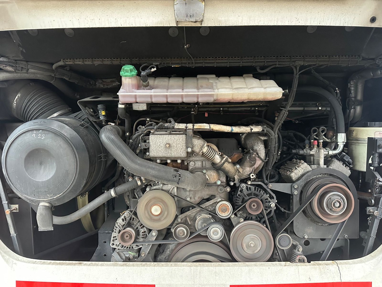 Neoplan P15 Cityliner Toterwinken Assist*EEV*57Sitze - Autocar: photos 3 Neoplan P15 Cityliner Toterwinken Assist*EEV*57Sitze - Autocar: photos 3