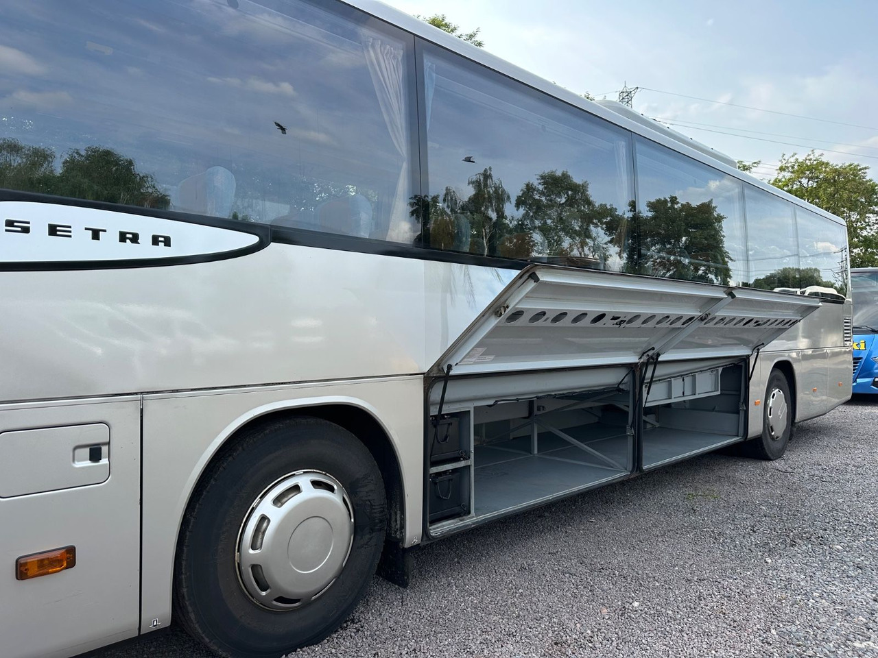 Setra S 415 UL GT (Motor neu*TOP) - Bus interurbain: photos 4 Setra S 415 UL GT (Motor neu*TOP) - Bus interurbain: photos 4