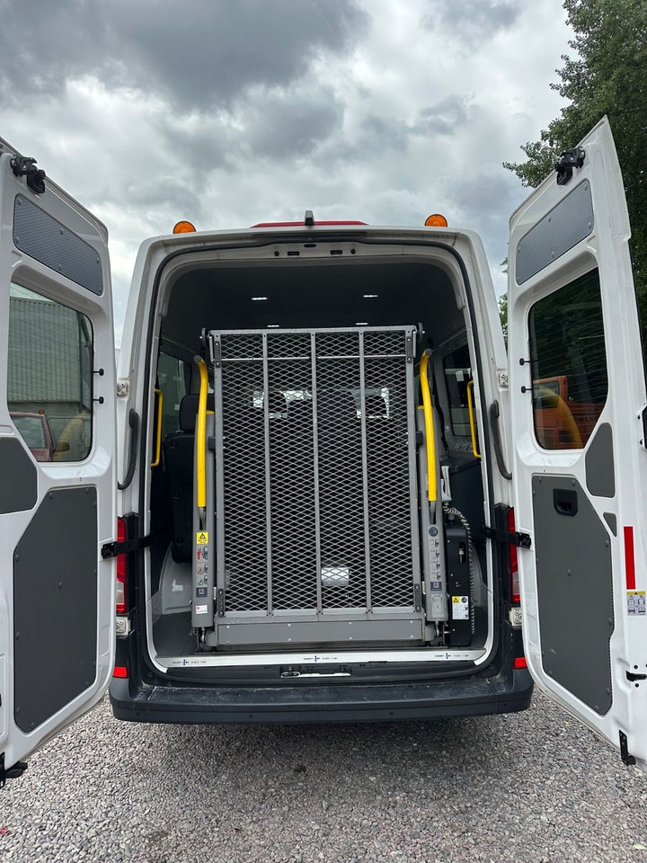 Volkswagen Crafter (PDC*StandHz.*Behinderten gerecht) - Transport de personnes: photos 4 Volkswagen Crafter (PDC*StandHz.*Behinderten gerecht) - Transport de personnes: photos 4