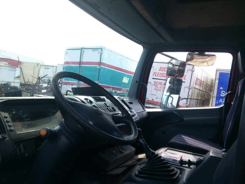 MERCEDES BENZ ATEGO 1823 1828 2528 - Cabine: photos 5 MERCEDES BENZ ATEGO 1823 1828 2528 - Cabine: photos 5